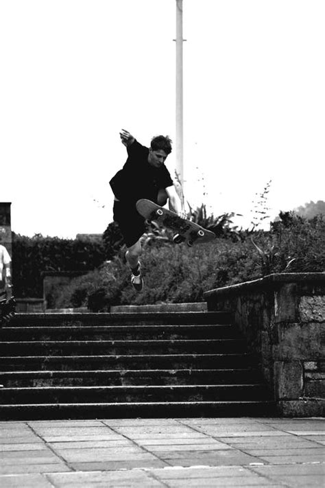 Boneless Skateboarding Trick